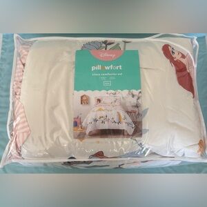 Twin Princess Vine Kids' Comforter